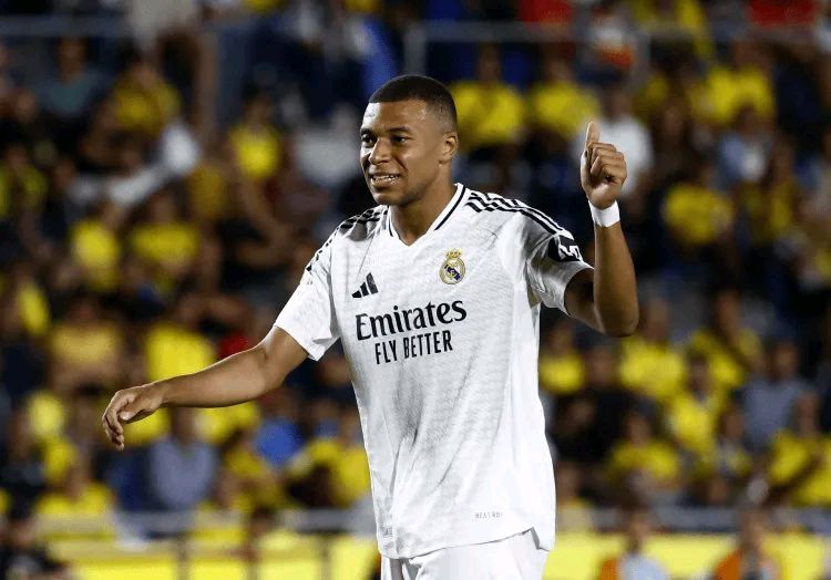 C罗在巴黎圣日耳曼比赛中持续失利,锐不可当引发热议!上演精彩一战的简单介绍 C罗在巴黎圣日耳曼比赛中持续失利,锐不可当引发热议!上演精彩一战的简单介绍