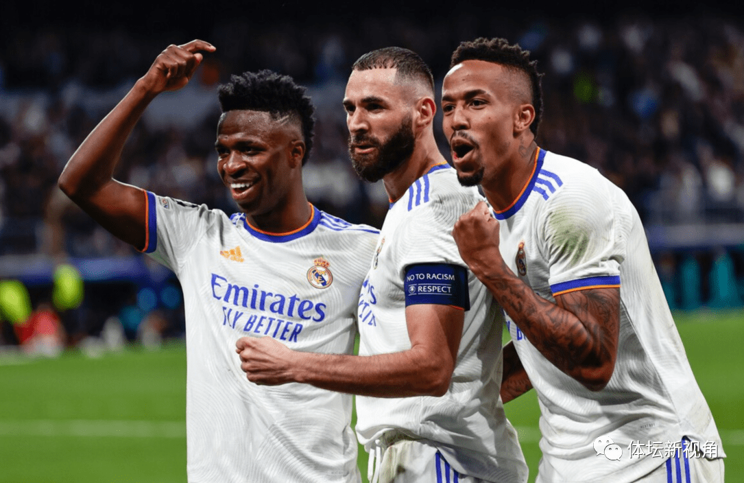 赛后埃因霍温调整名单以备意大利杯,门线救险环节打磨,球迷炸锅,更衣室氛围转暖(多特蒙德vs埃因霍温欧冠赛事分析) 赛后埃因霍温调整名单以备意大利杯,门线救险环节打磨,球迷炸锅,更衣室氛围转暖(多特蒙德vs埃因霍温欧冠赛事分析)