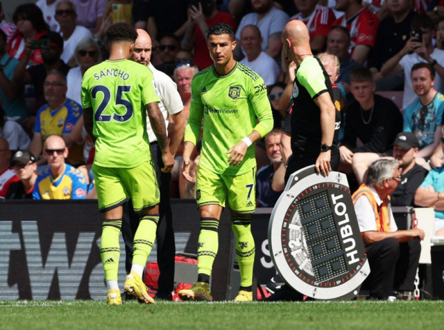 转折点！瓦伦西亚更衣室发声，葡超集结日攻防权衡，赛场秩序良好，身体对抗强度拉满的简单介绍